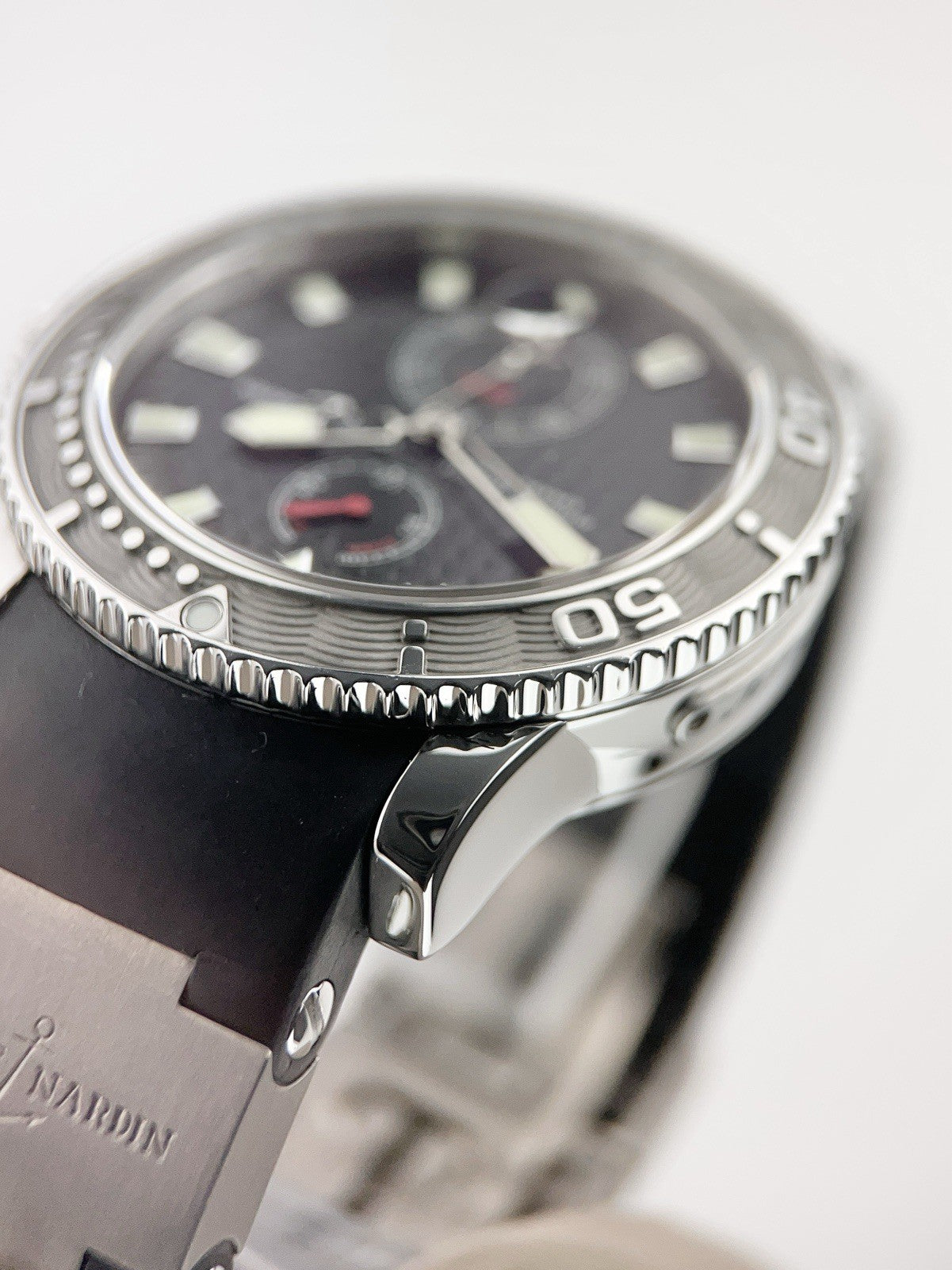 Ulysse Nardin Maxi Marine Diver Automatic Steel Black Dial Watch - For Parts