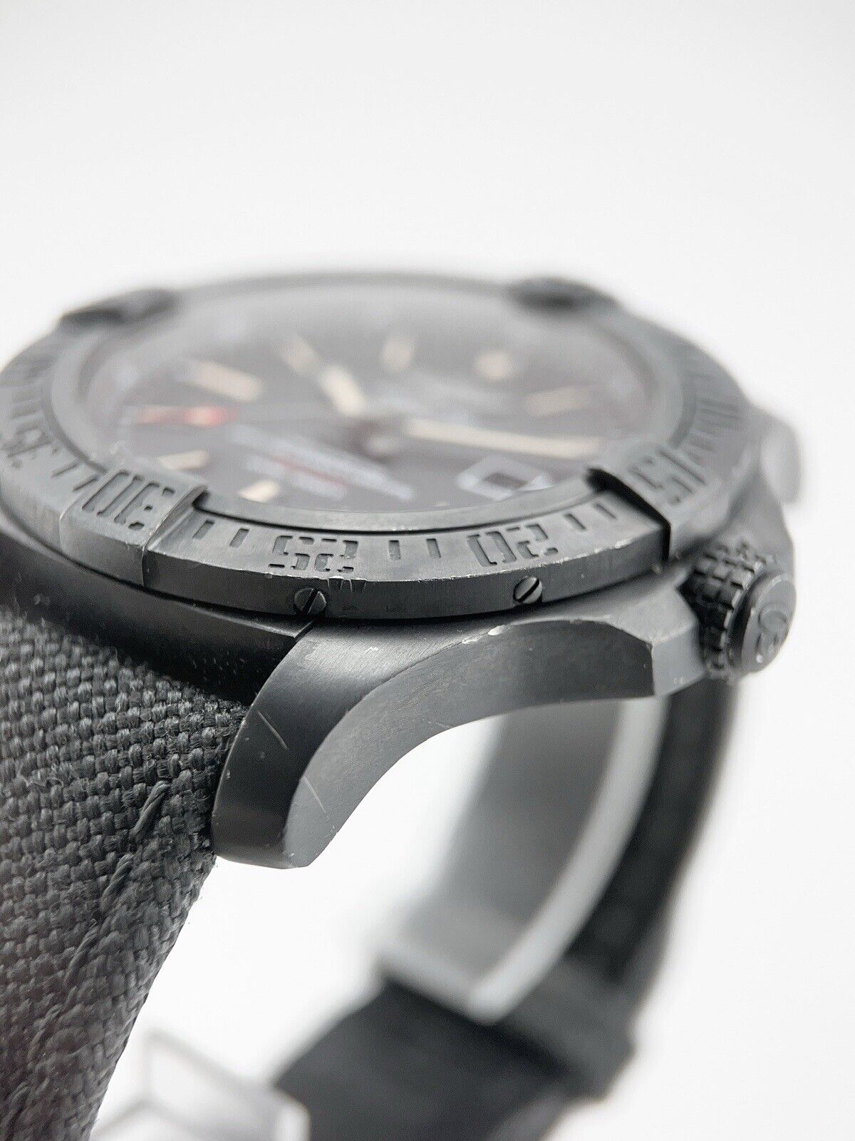 Breitling Avenger Blackbird Titanium Black 48mm Automatic Men’s Watch V17310