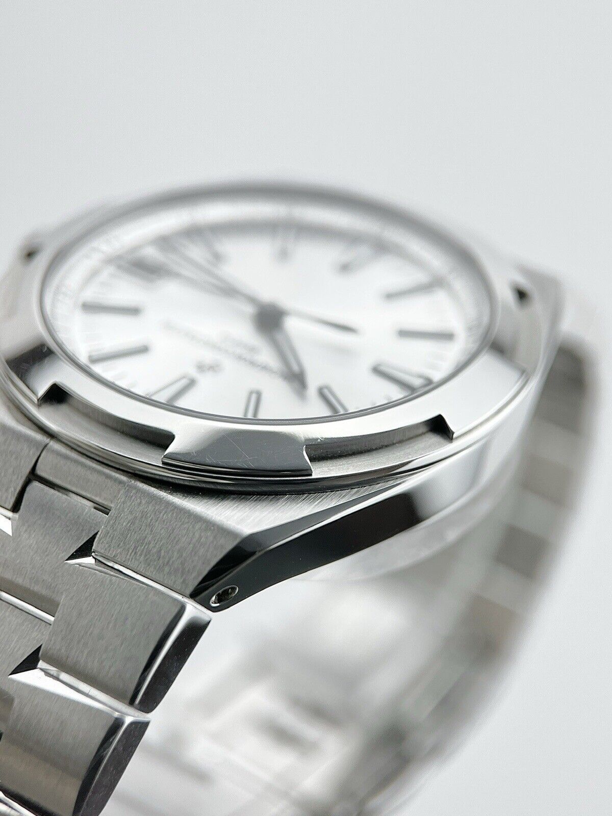 2023 Vacheron Constantin Overseas Automatic Watch 41mm 4500V - Box And Papers