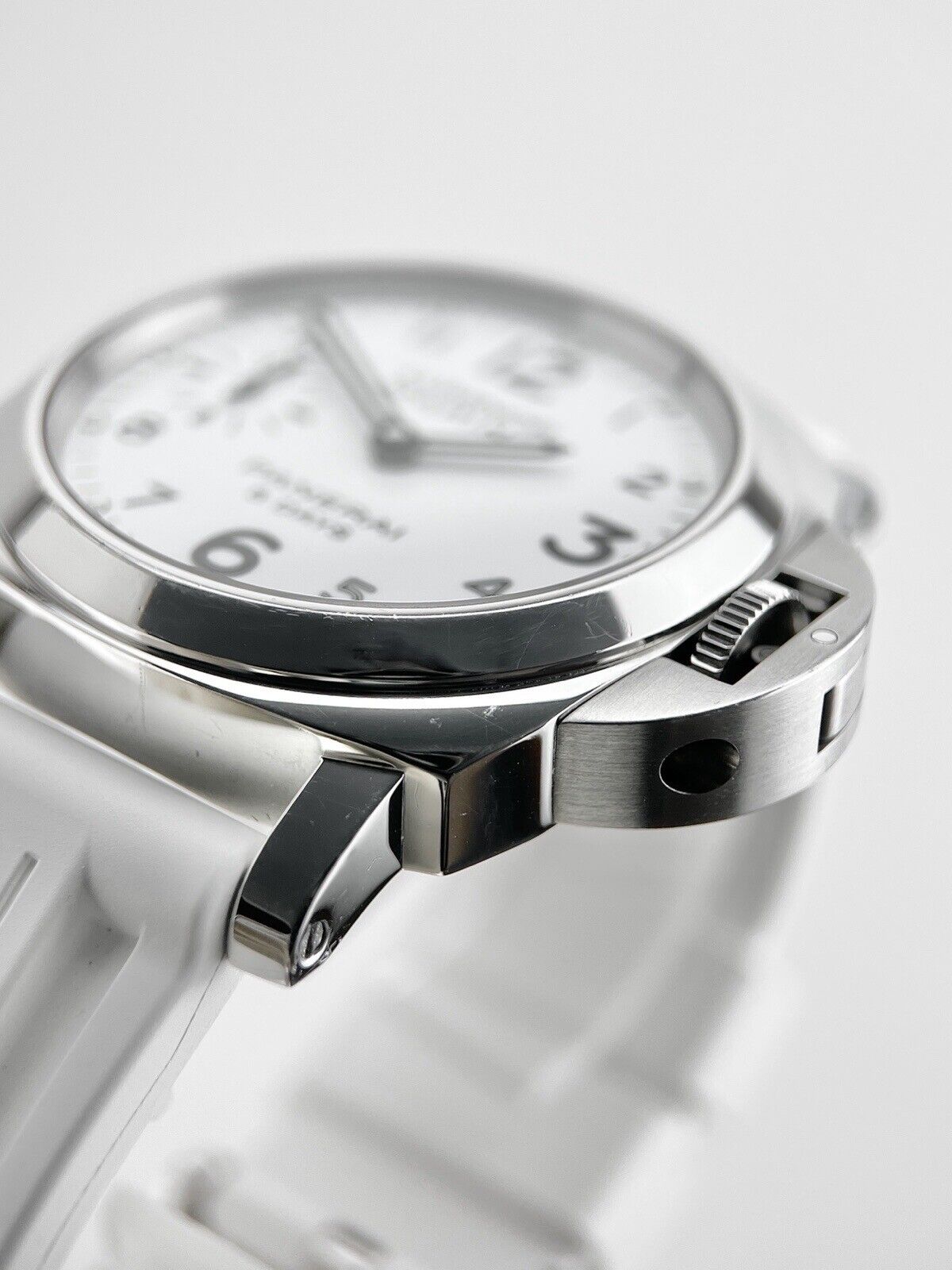 Panerai Luminor Marina 8 Days PAM00563 Hand-Wound White Dial Men's Watch B&P