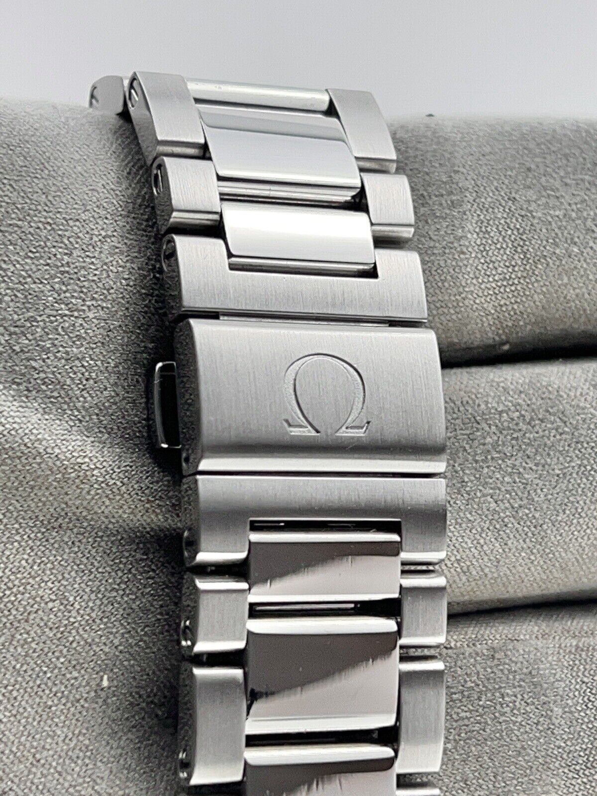 Omega Seamaster Aqua Terra Golf Edition Stainless Steel Black 42mm Automatic