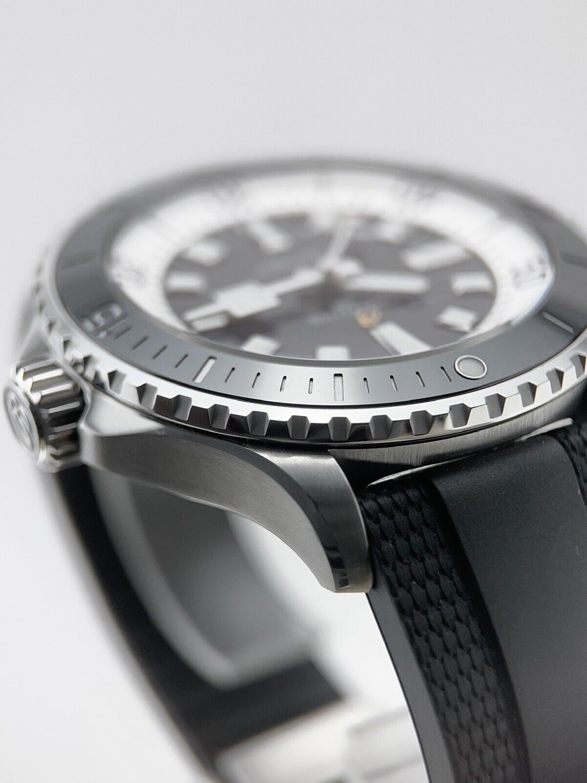 Breitling Superocean 46 Stainless Steel Black 46mm Automatic Men’s Watch A17378