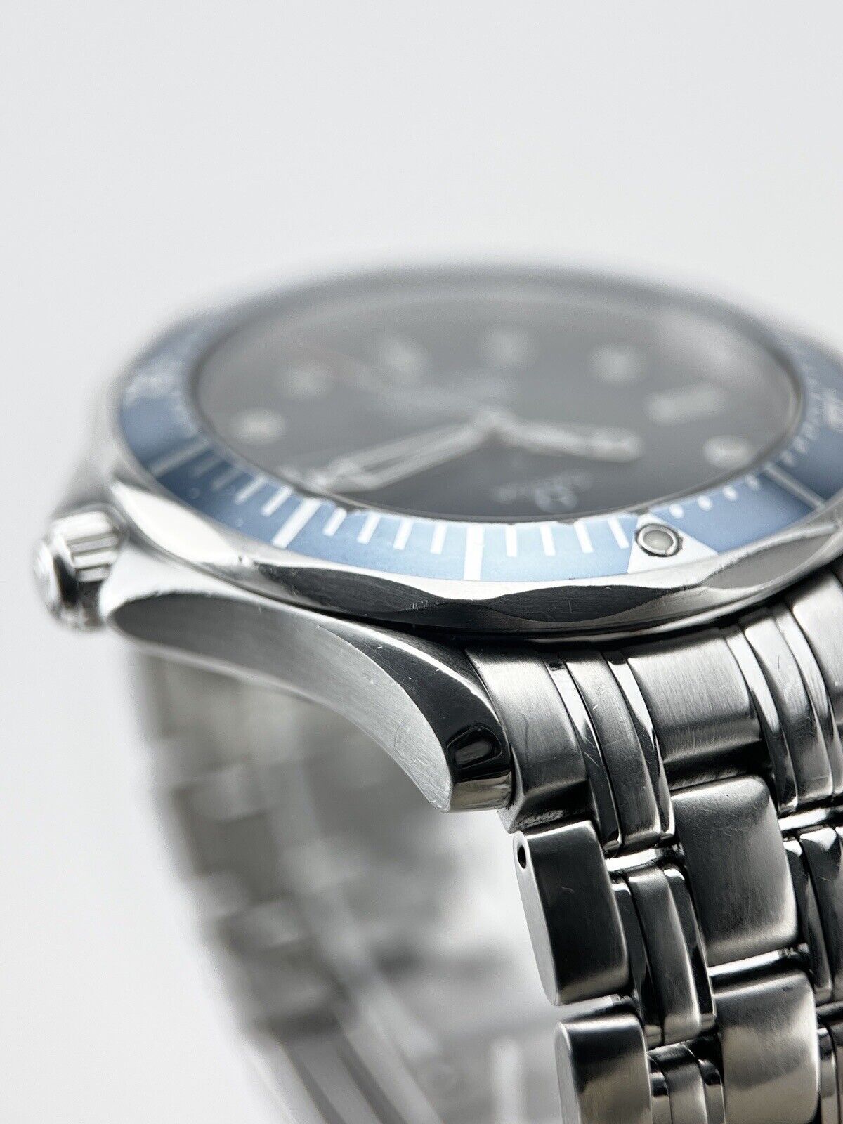 Omega Seamaster 300m 2541.80 Men's 41mm Quartz Movement Watch Box And Papers