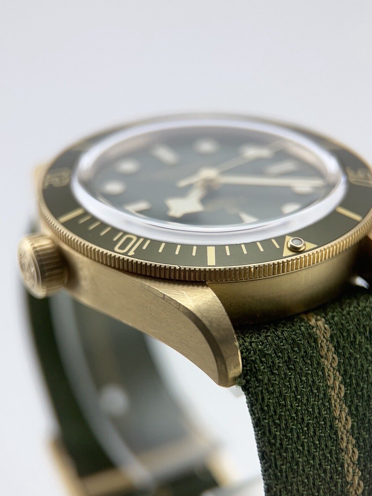 Tudor Black Bay 18k Yellow Gold Green 39mm Automatic Men’s Watch 79018V B&P 2023