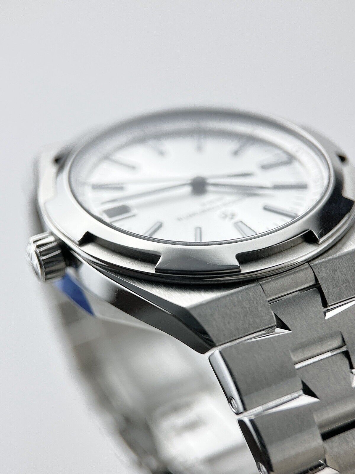 2023 Vacheron Constantin Overseas Automatic Watch 41mm 4500V - Box And Papers