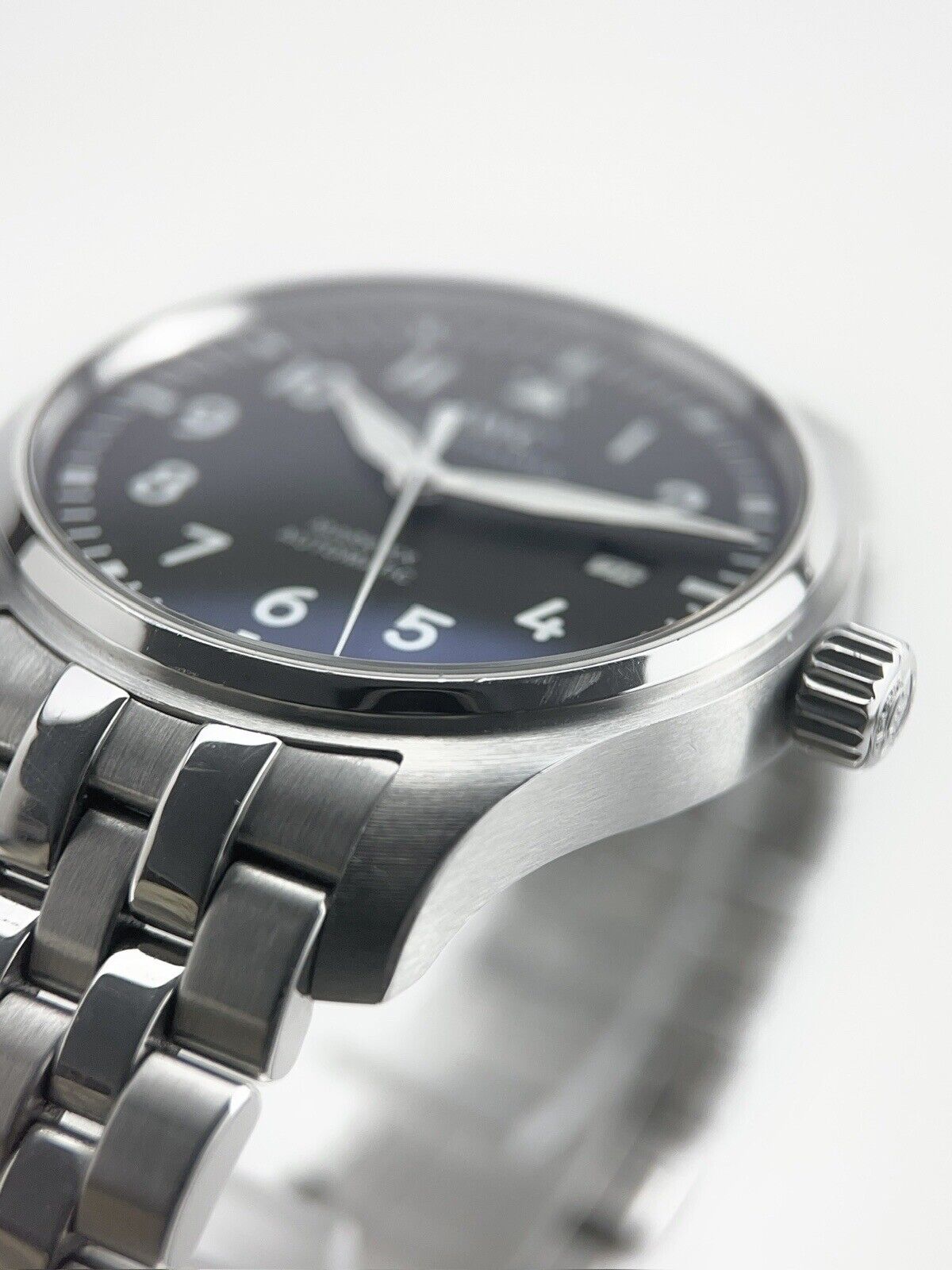 IWC Pilots  Stainless Steel Automatic 40 mm Black Watch IW328202 Box And Papers