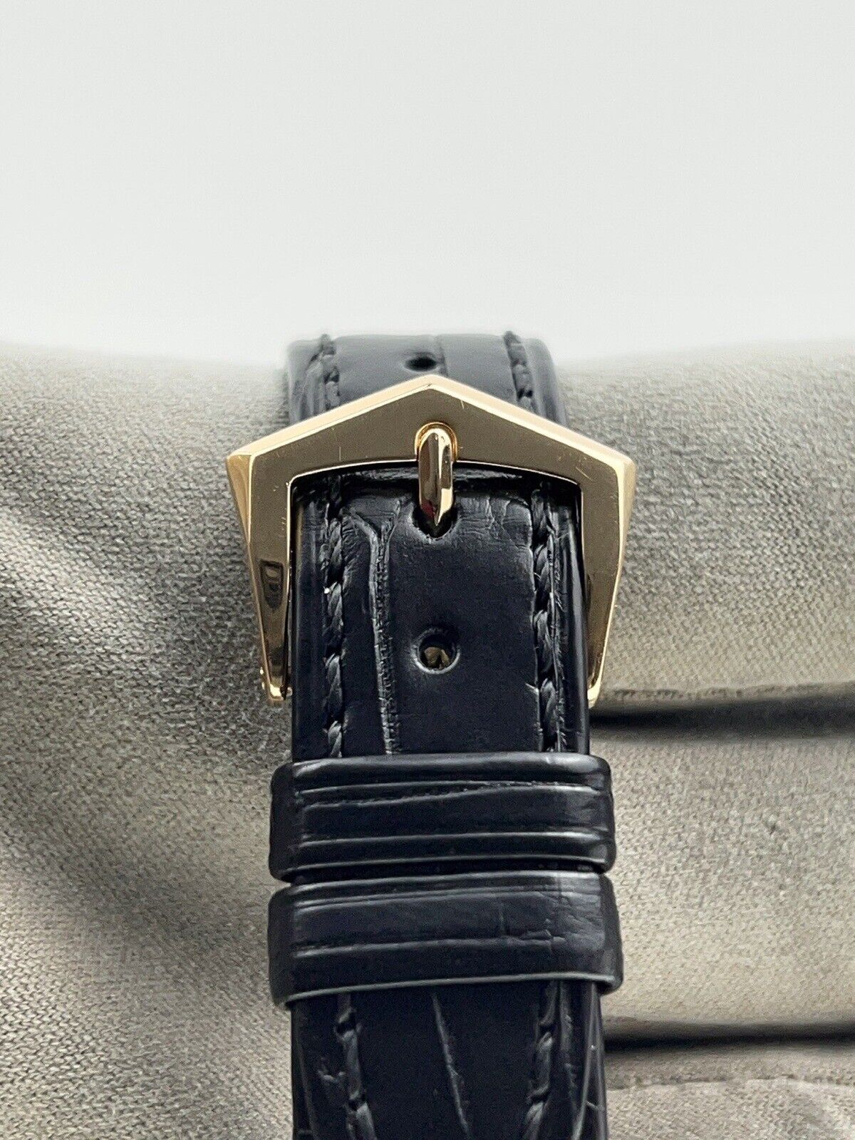 Patek Philippe 18k Yellow Gold White 33mm Manual Wind Men’s Watch 3919J