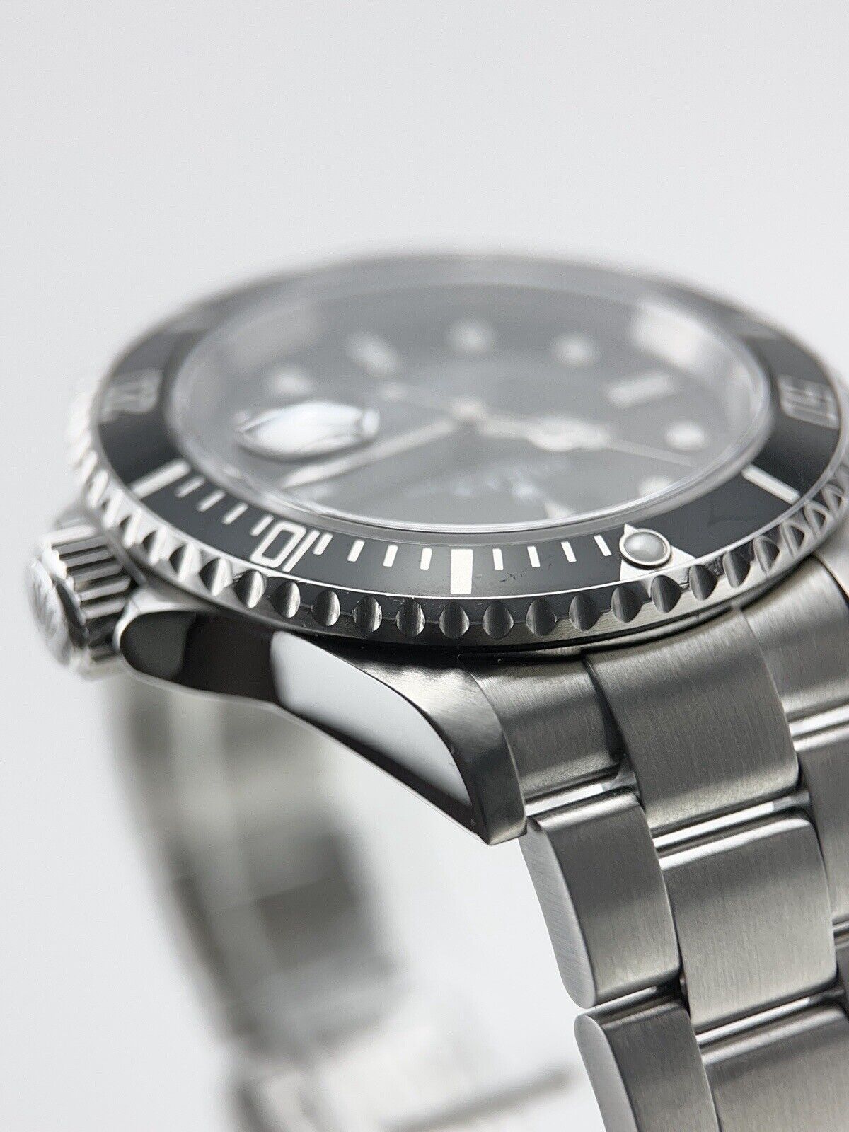 Rolex Submariner Date Stainless Steel Black 40mm Automatic Men’s Watch 16610