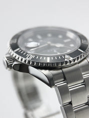 Rolex Submariner Date Stainless Steel Black 40mm Automatic Men’s Watch 16610