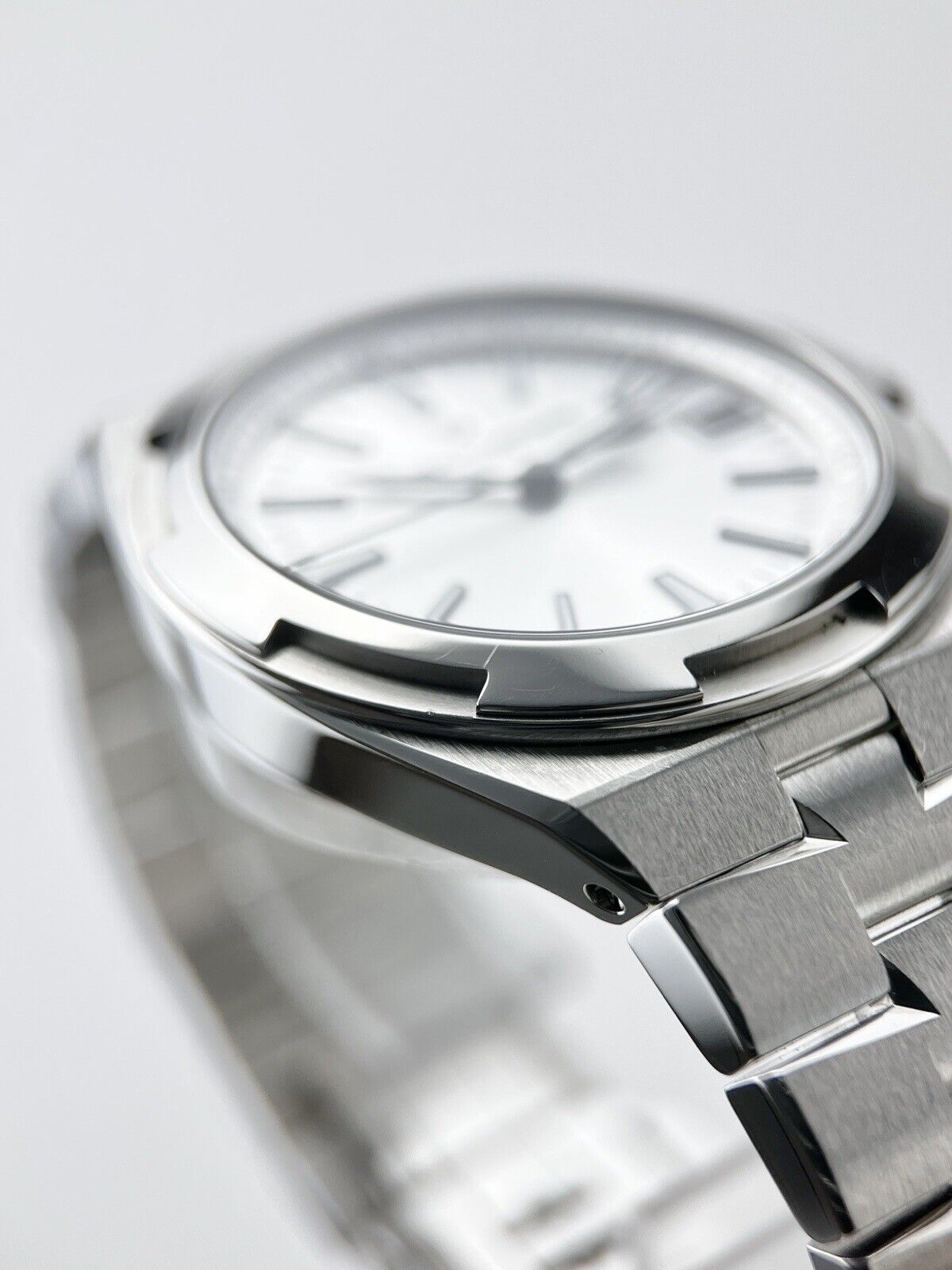 2023 Vacheron Constantin Overseas Automatic Watch 41mm 4500V - Box And Papers