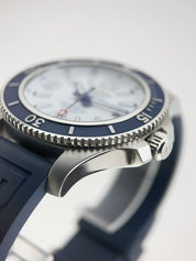 Breitling Superocean Stainless Steel Blue  42mm Automatic Men’s Watch A17366