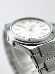 IWC Ingenieur Automatic Watch 40mm White Dial Gold Hands IW323906 W/ Box