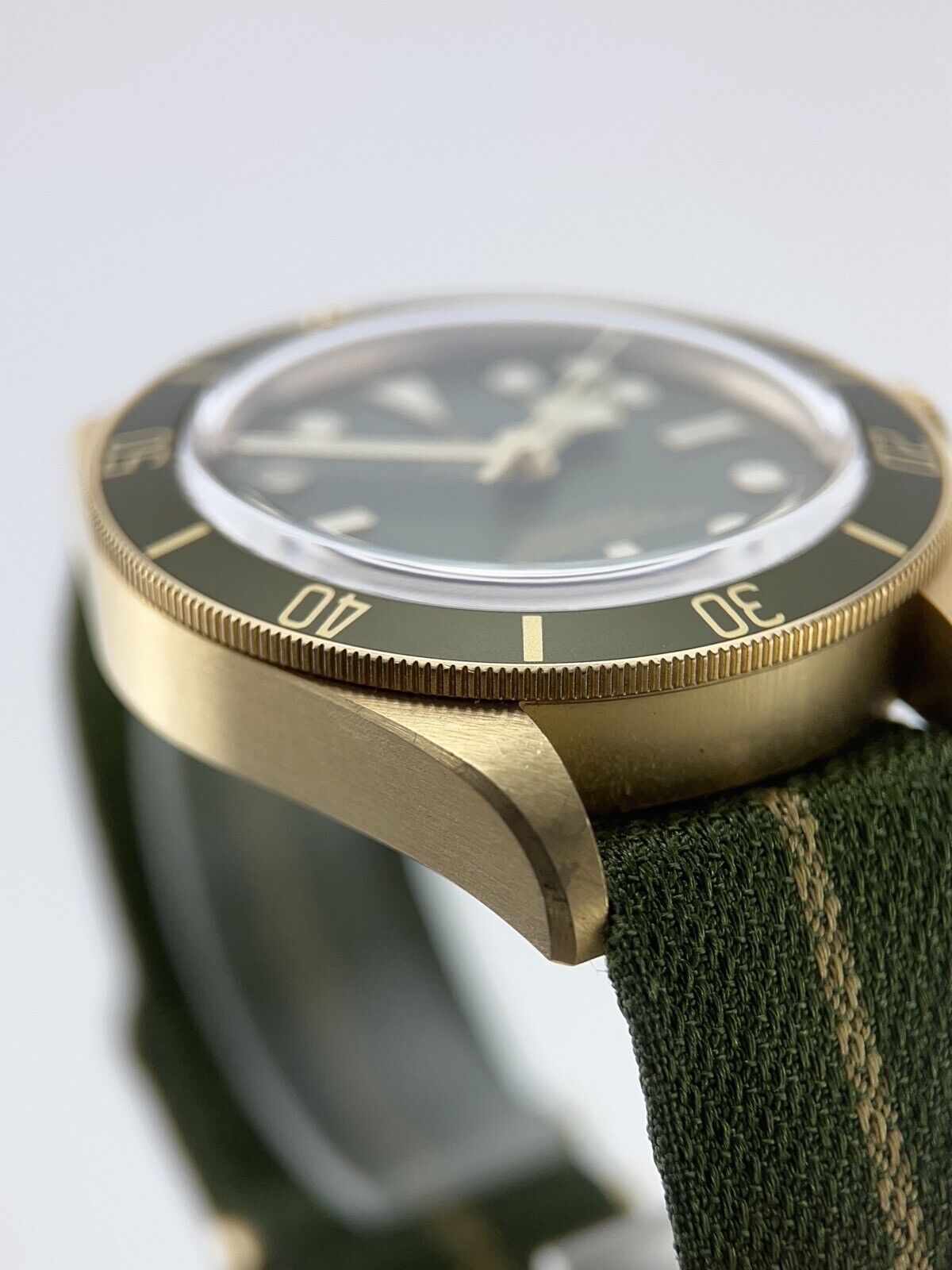 Tudor Black Bay 18k Yellow Gold Green 39mm Automatic Men’s Watch 79018V B&P 2023