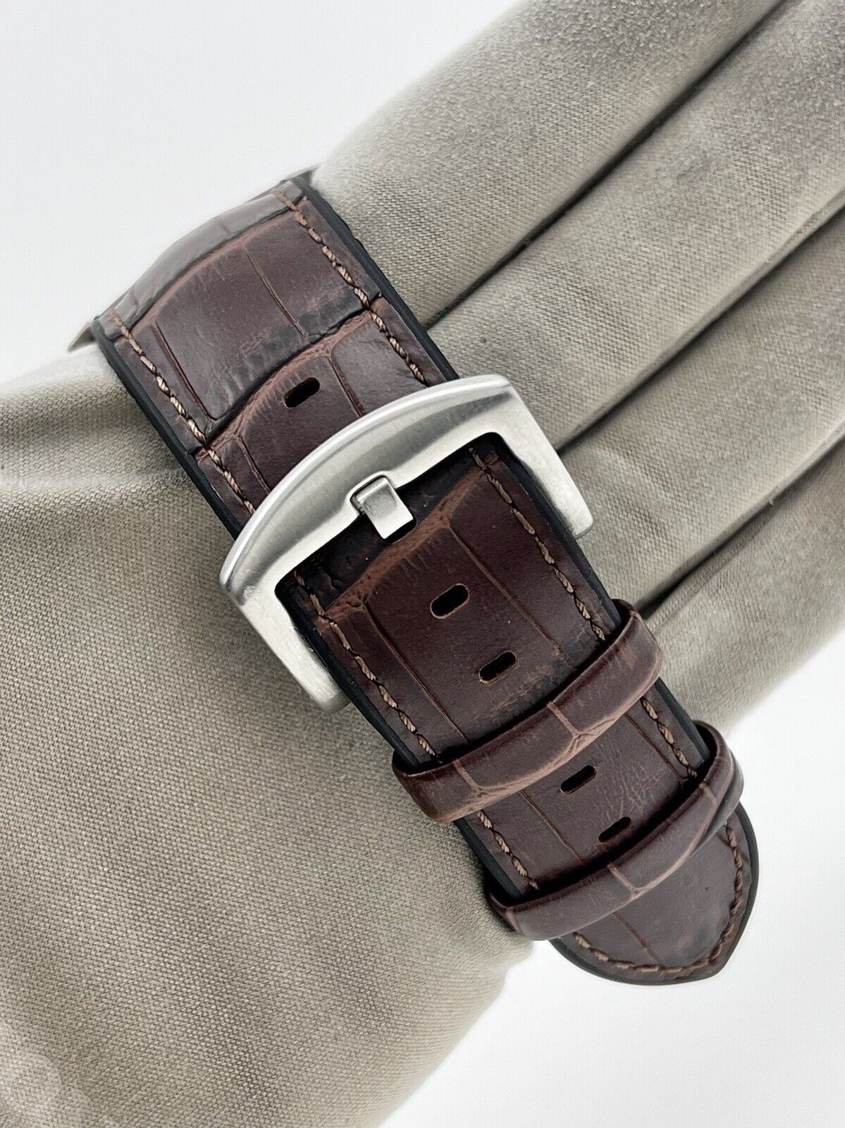 Panerai Luminor 1950 3 Days Titanium Mens Automatic 44mm Watch PAM00351