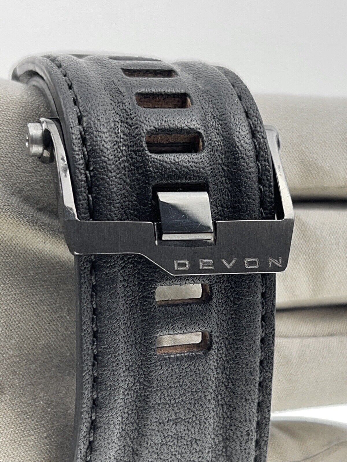 Devon Tread1 Stainless Steel Black 52x47mm Quartz Movment Mens Watch Tread1