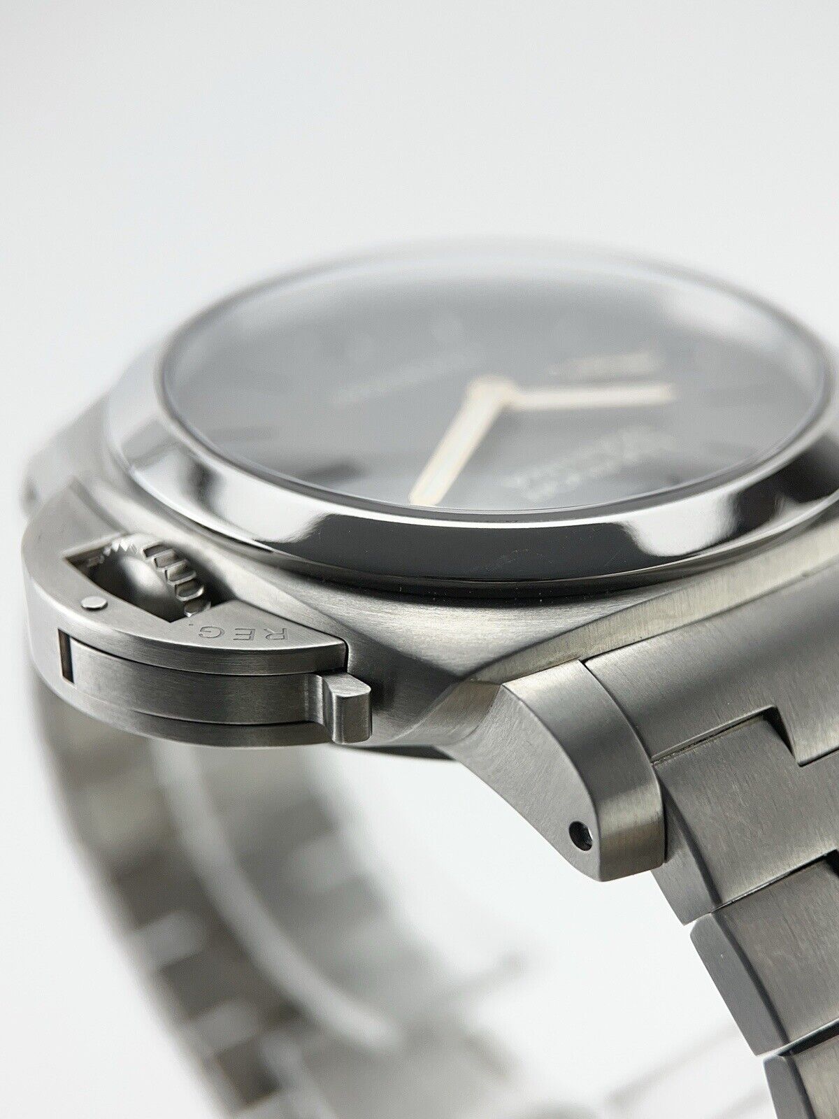 Panerai Luminor 1950 3 Days Titanium 44mm Automatic Men’s Watch PAM00352