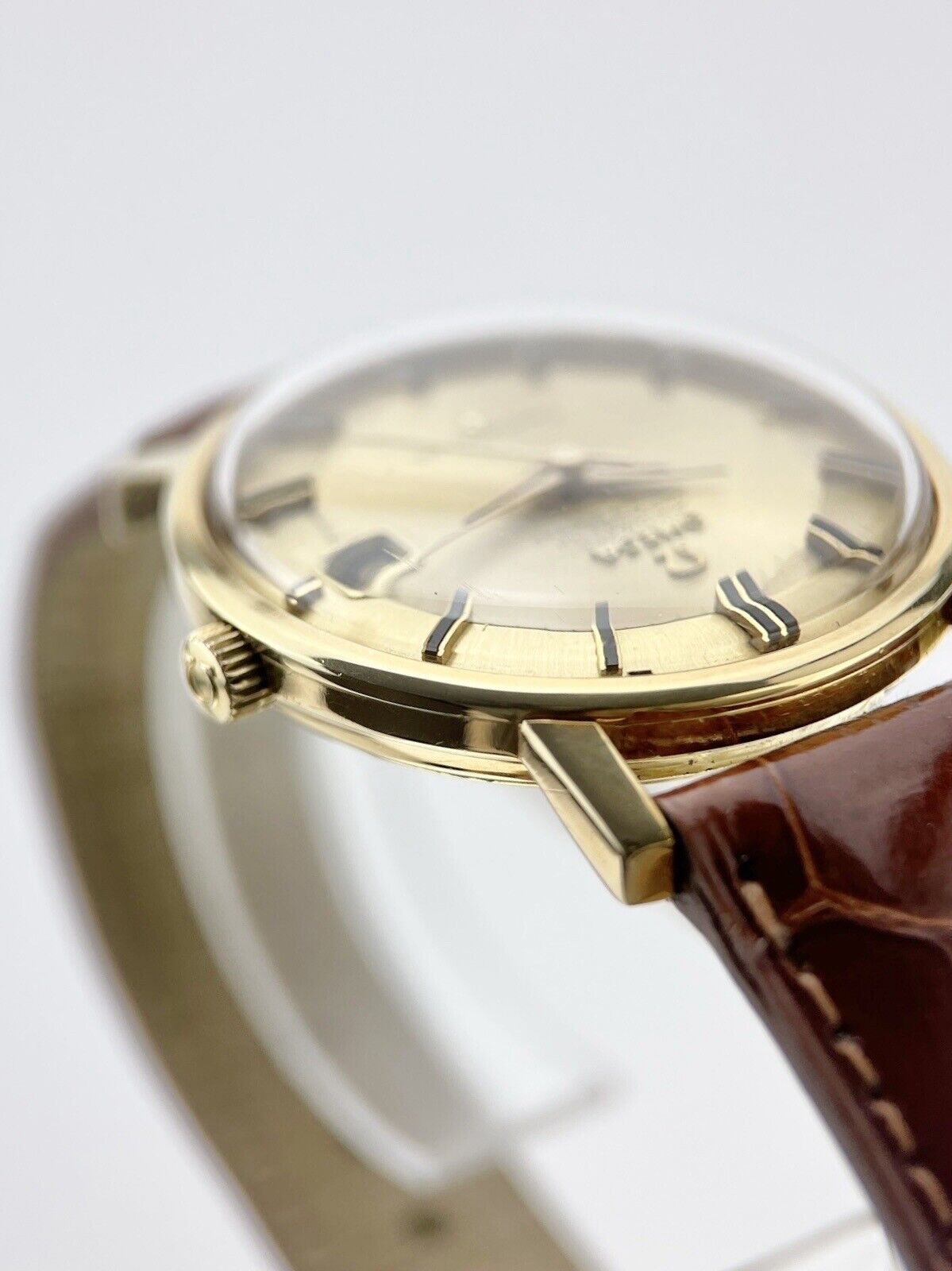 Omega Constellation Pie Pan 18k Solid Gold Watch 168.010/11 Automatic 34mm