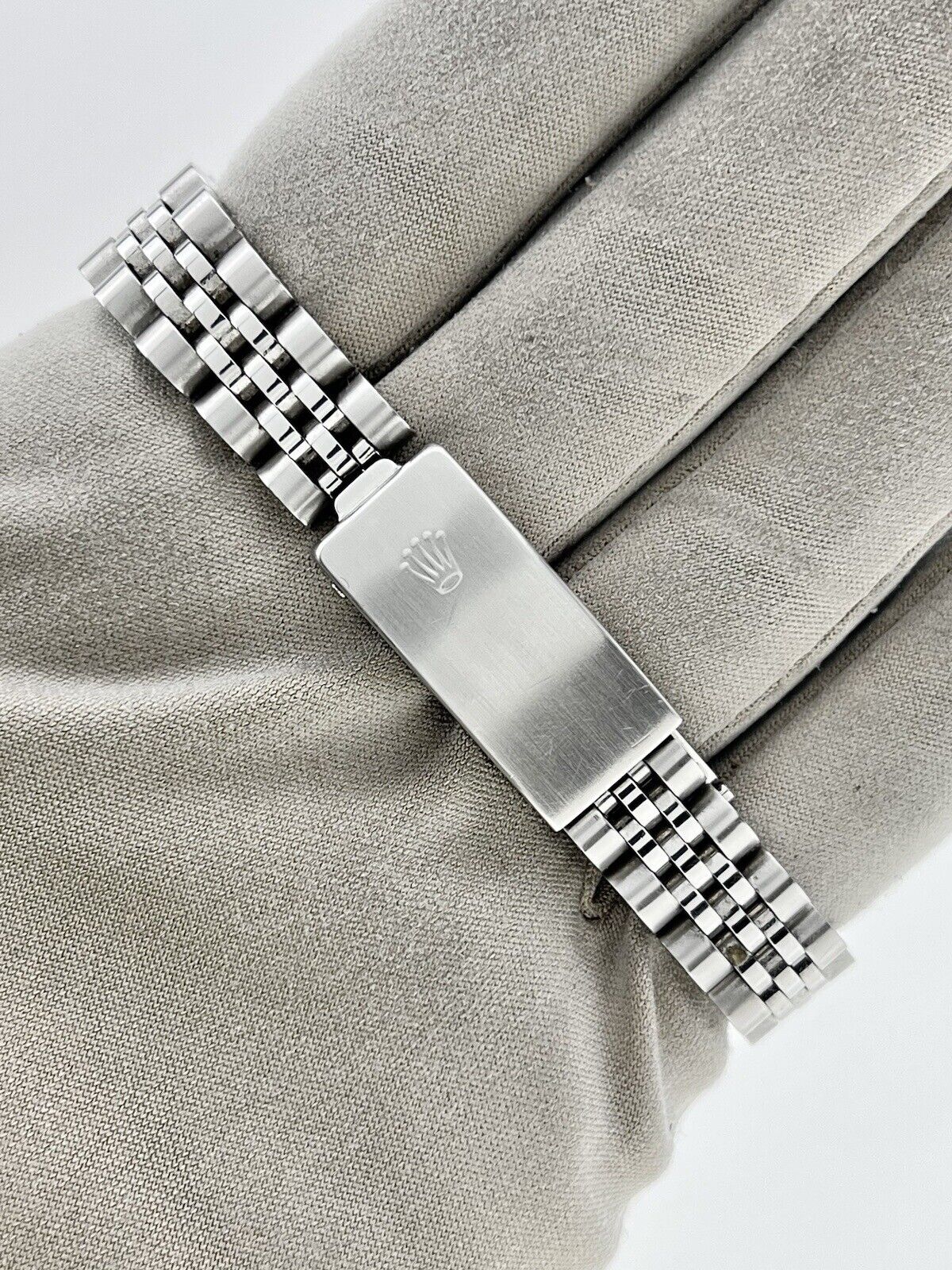 Rolex Lady-Datejust Automatic Watch 26mm Silver Dial 6917 - Watch Only