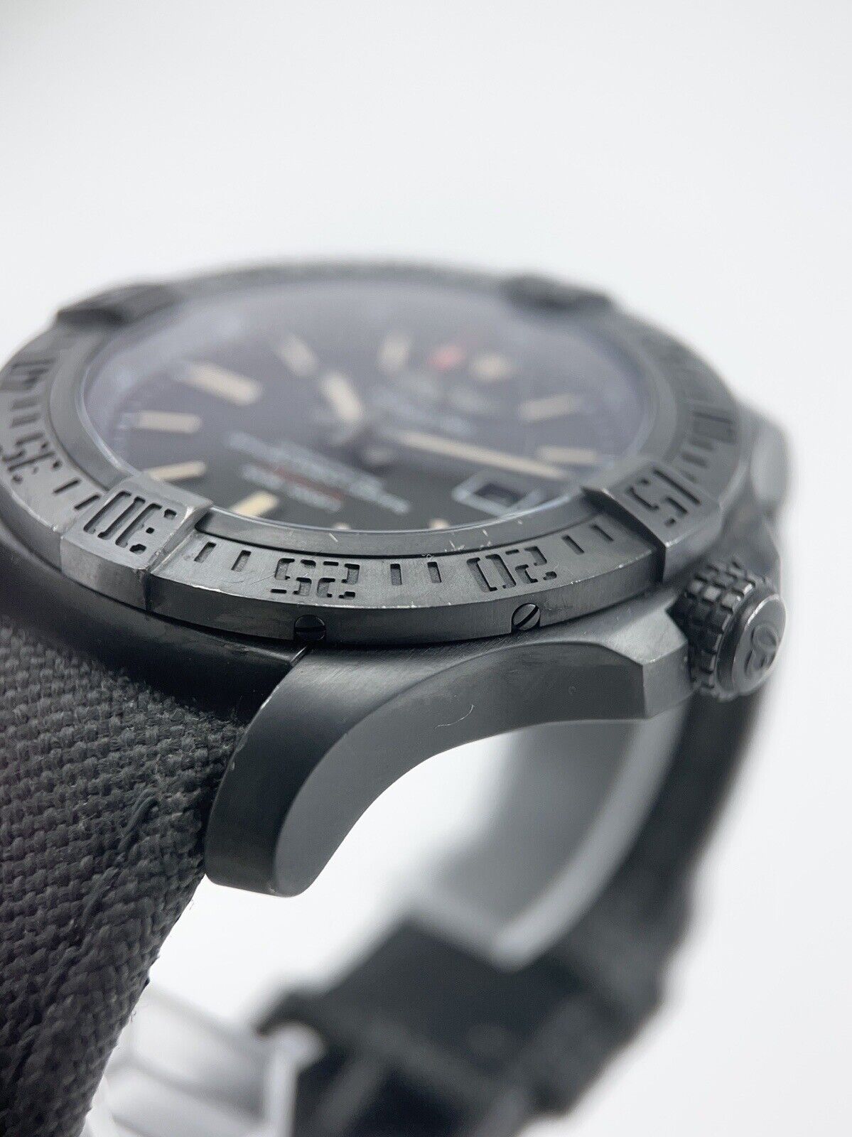 Breitling Avenger Blackbird V17310 Blue Dial 48mm Men’s Automatic Limited Watch