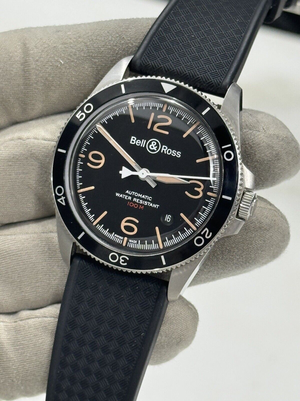 Bell & Ross BR-V2-92 Steel Automatic Mens Watch 41mm BRV292-HER-ST/SST