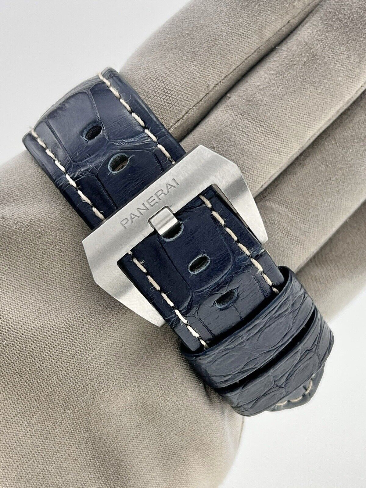 2023 Panerai Luminor Marina Automatic 44mm Blue Dial PAM01313 - Box And Papers