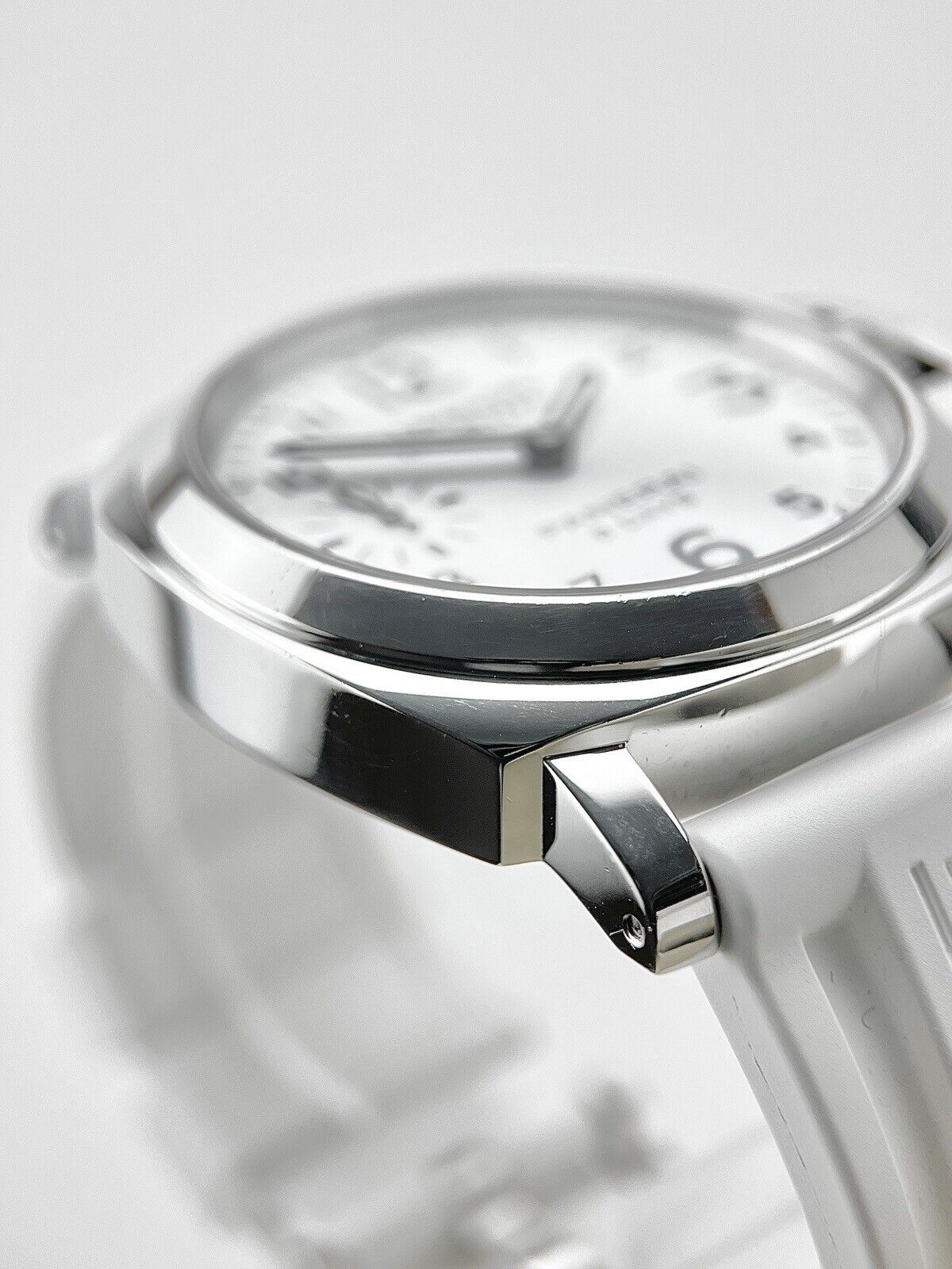 Panerai Luminor Marina 8 Days PAM00563 Hand-Wound White Dial Men's Watch B&P