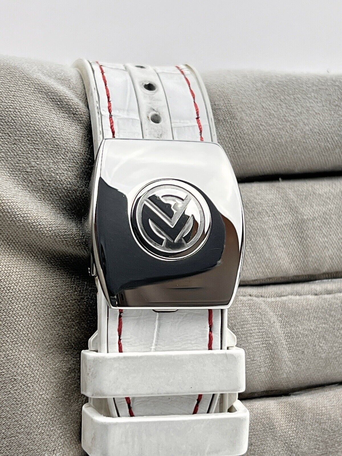 Franck Muller Vanguard V45SCDTRSUN 45mm White Dial Automatic Watch Box & Papers
