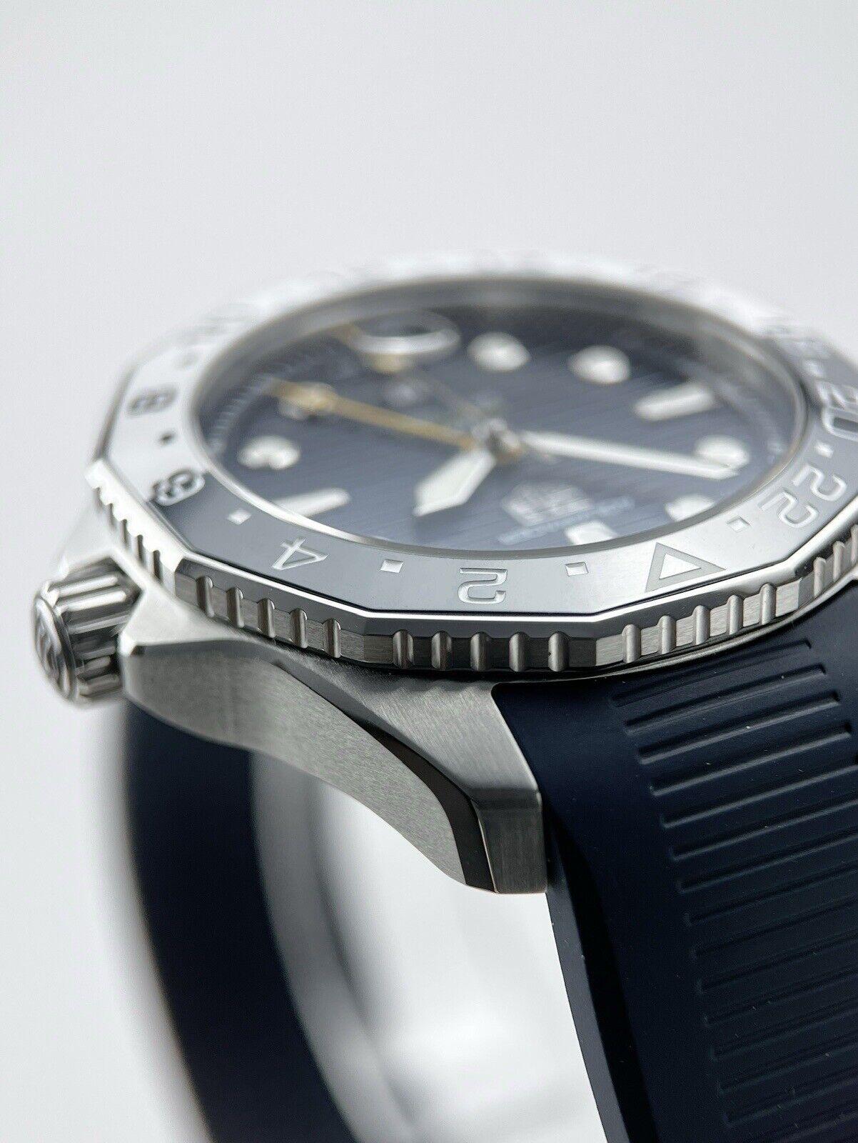 NEW Tag Heuer Aquaracer Automatic Stainless Steel Watch 43mm Blue Dial WBP2010