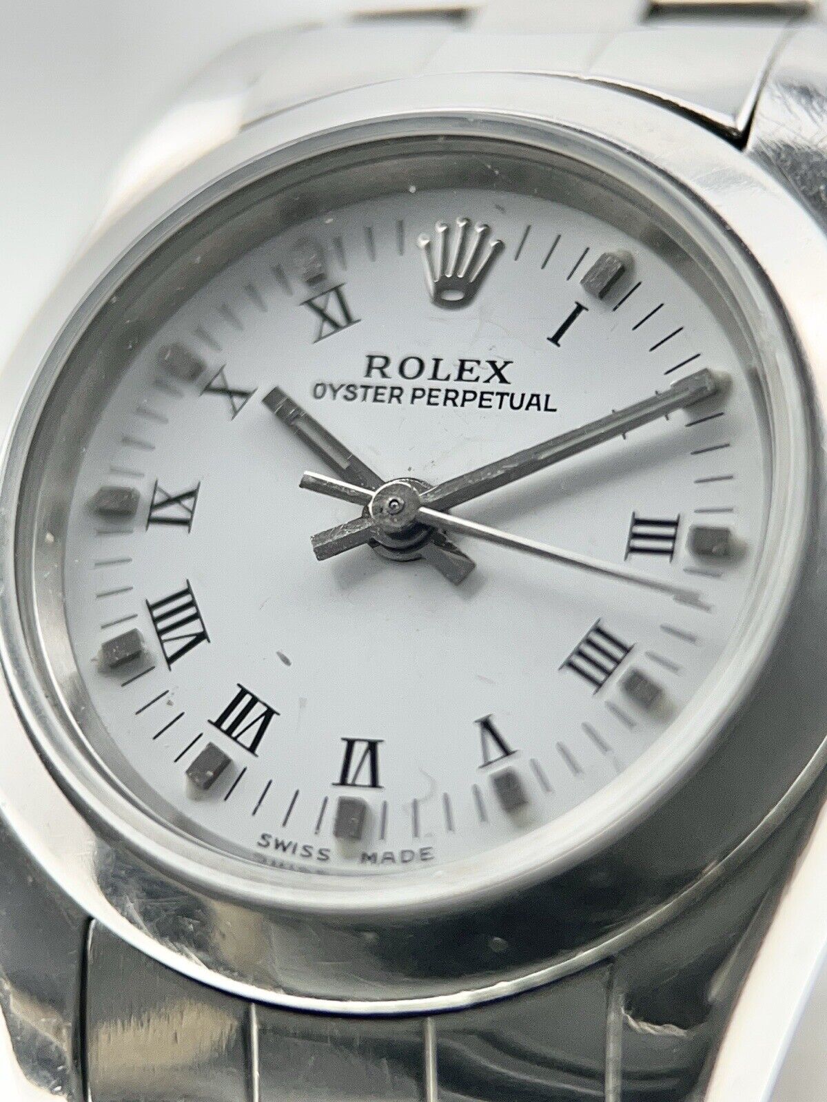 Rolex Oyster Perpetual 24 Stainless Steel White 24mm Automatic Women’s Watch