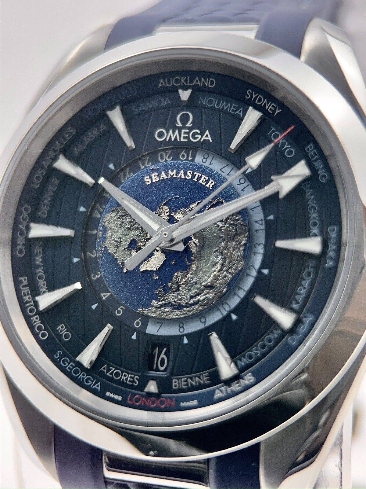 Omega Seamaster Aqua Terra 43mm Automatic Ref. 220.12.43.22.03.001 Box & Papers
