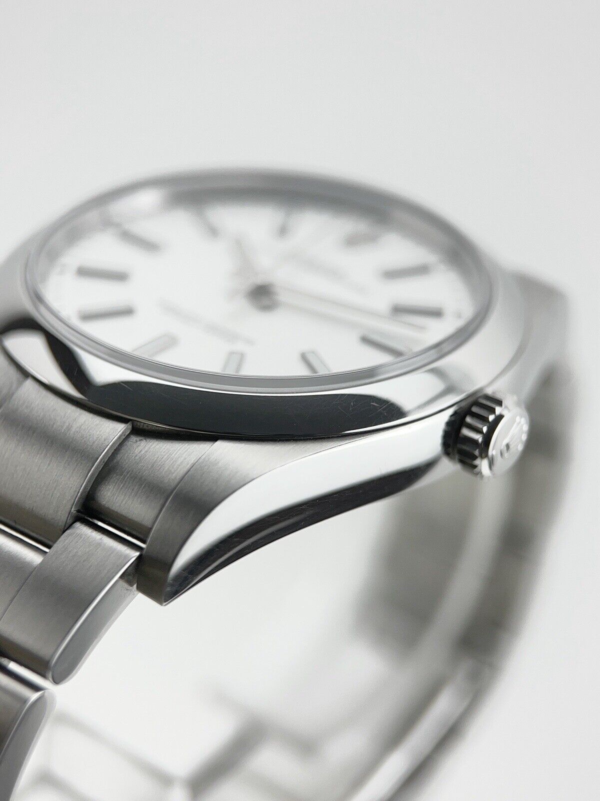 Rolex Oyster Perpetual 39 Steel White Automatic Men’s Watch 114300 - Box/Papers