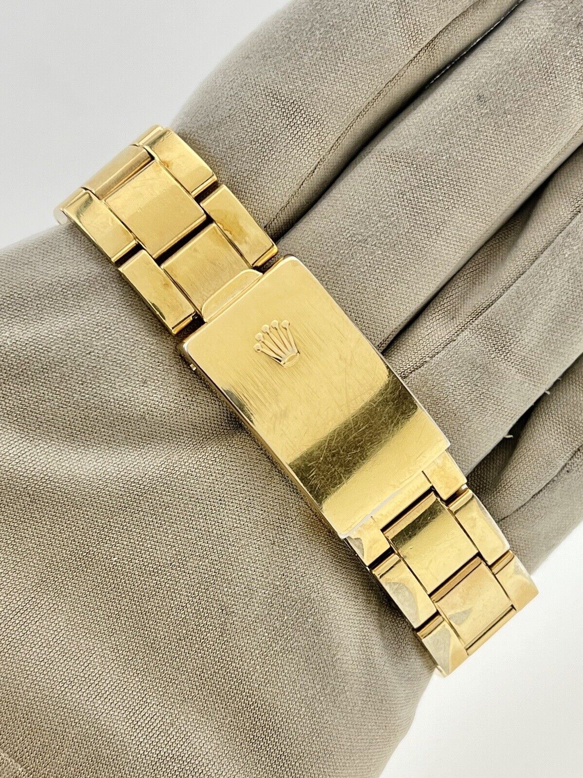 Rolex Oyster Perpetual Date Gold 34mm Automatic Men’s Watch 15505 - B/P