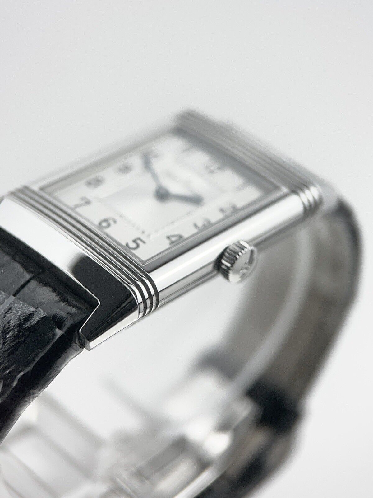 JAEGER-LECOULTRE Q2548440 Reverso Classic Medium Slim Men's Watch Box & Papers