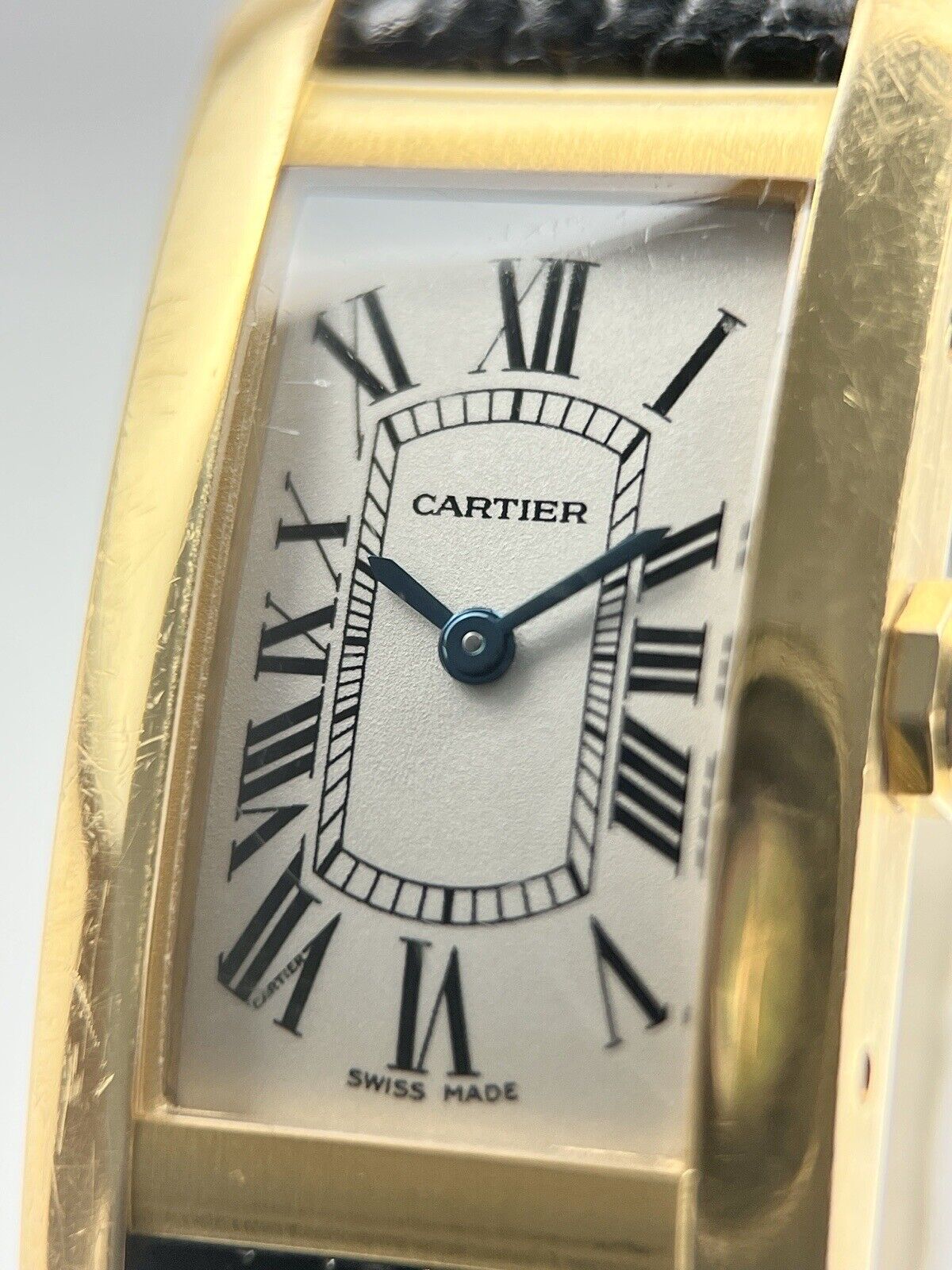 Cartier Tank Americaine 18k Yellow Gold Quartz Movement 19x35mm Ref-2482