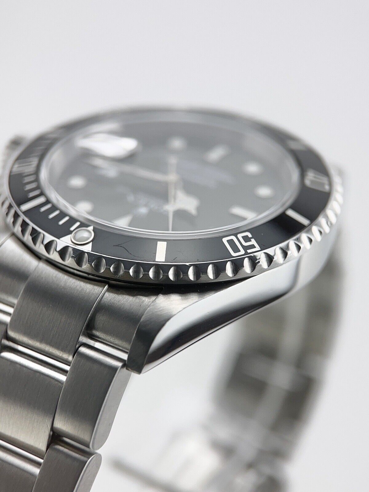 Rolex Submariner Date Stainless Steel Black 40mm Automatic Men’s Watch 16610